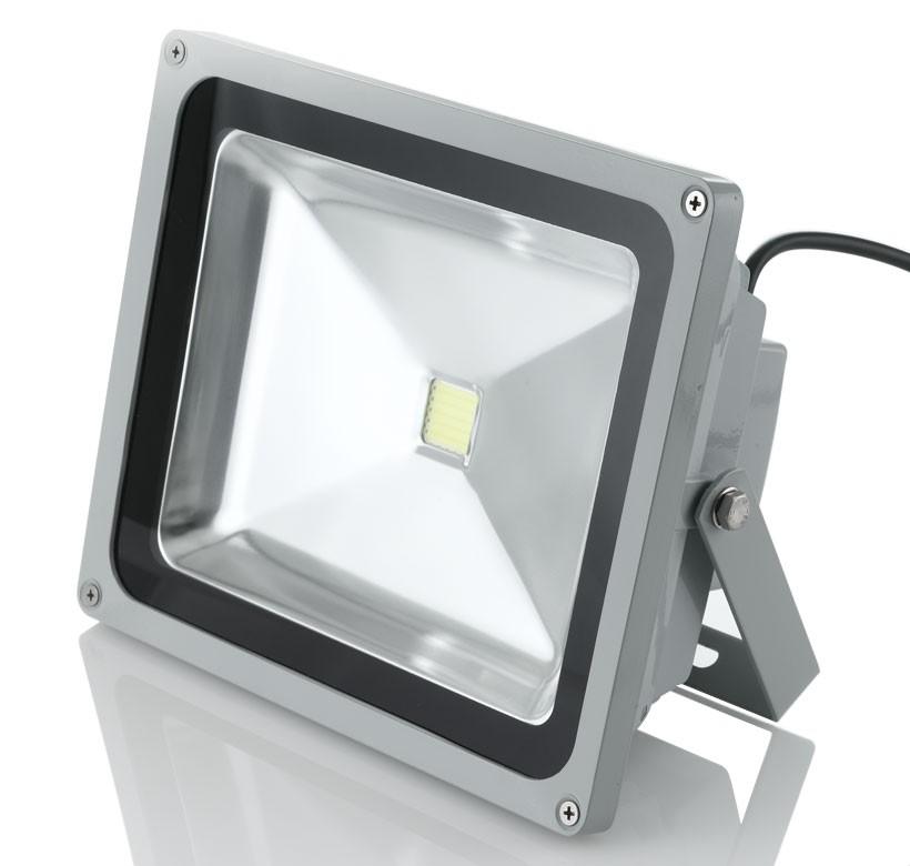 Proiector LED SMD 50W Economic 6500K ( Lumina Rece) 220V de Interior si Exterior Rezistent la Apa
